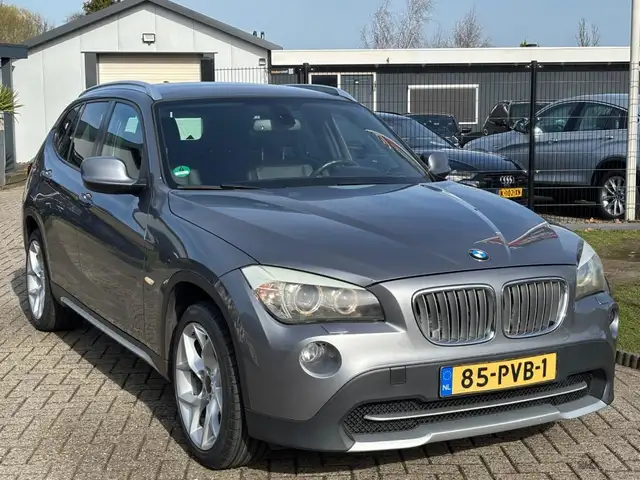 BMW X1 view 5