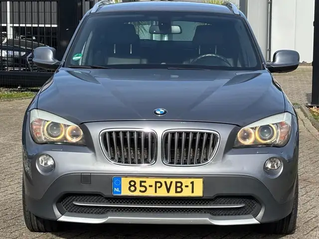 BMW X1 view 4