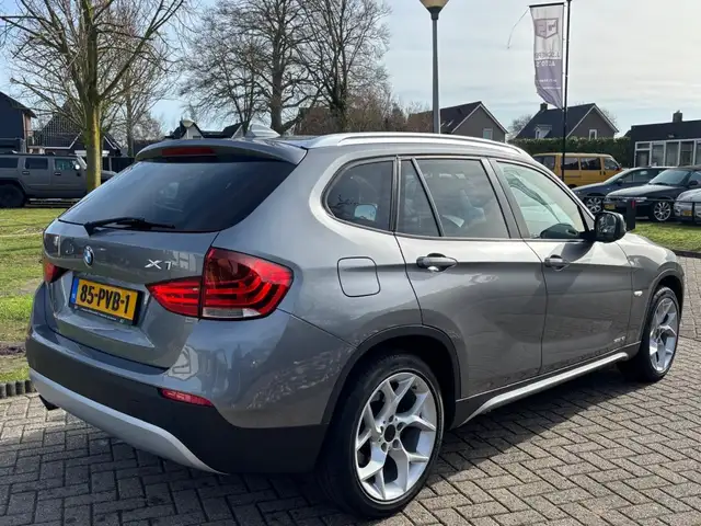 BMW X1 view 2