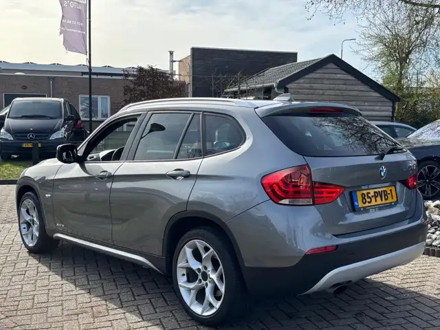 BMW X1 view 7
