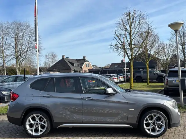 BMW X1 view 6