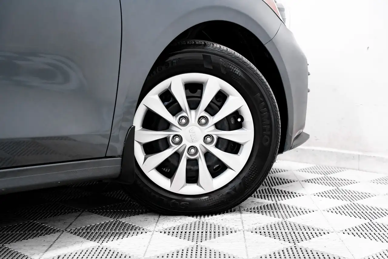 Kia Forte снимка Kia Forte