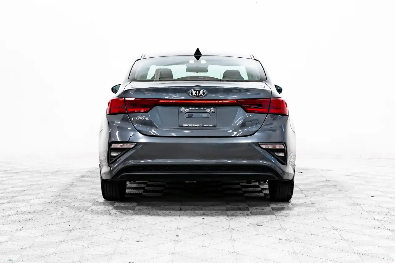 Kia Forte снимка Kia Forte
