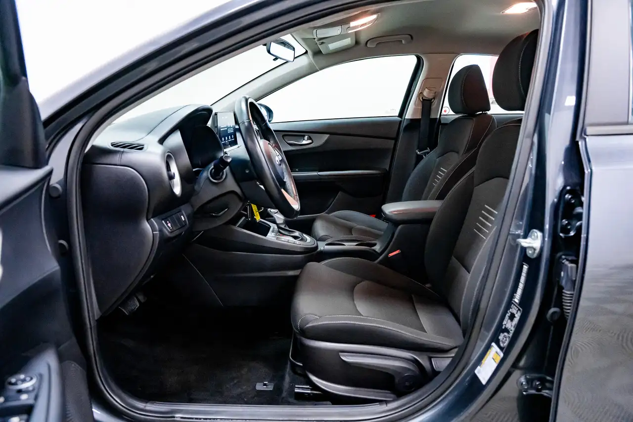 Kia Forte снимка Kia Forte