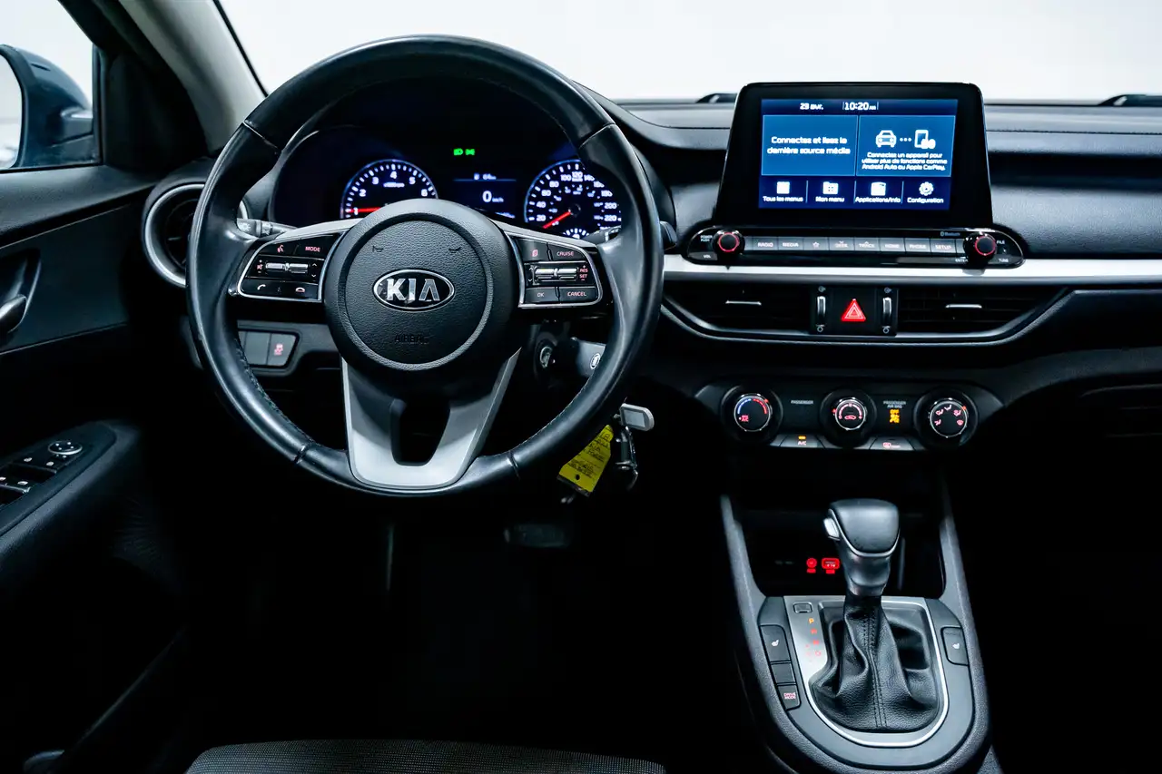 Kia Forte снимка Kia Forte