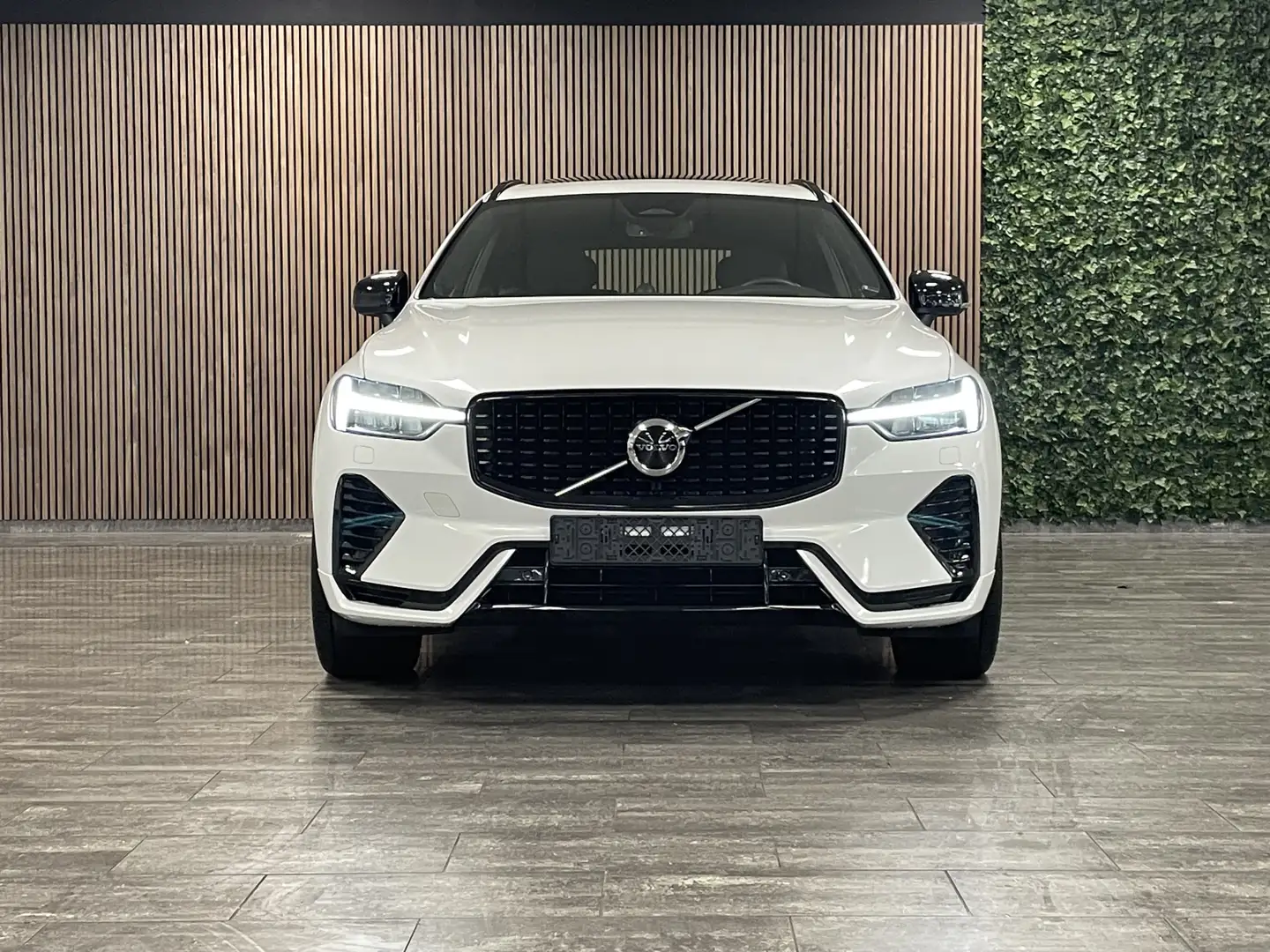 Volvo XC60 T8 AWD Recharge Ultimate Dark | Luchtvering | Bowe Weiß - 2