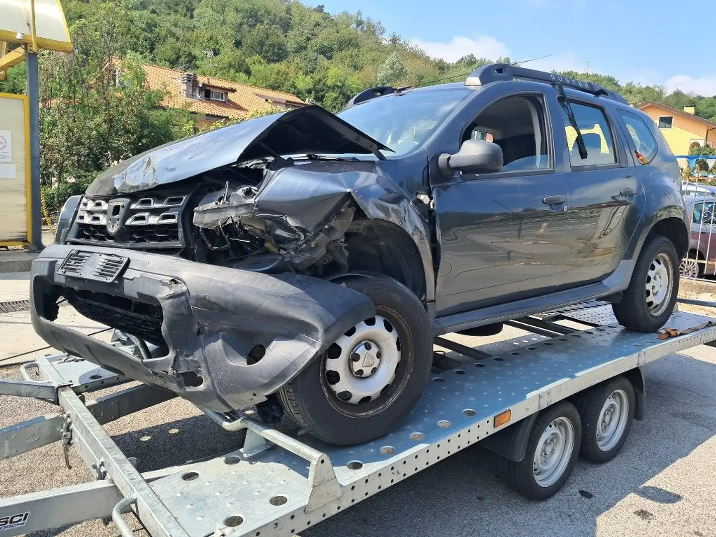 Dacia Duster 1.6 GPL incidentata Gris - 1
