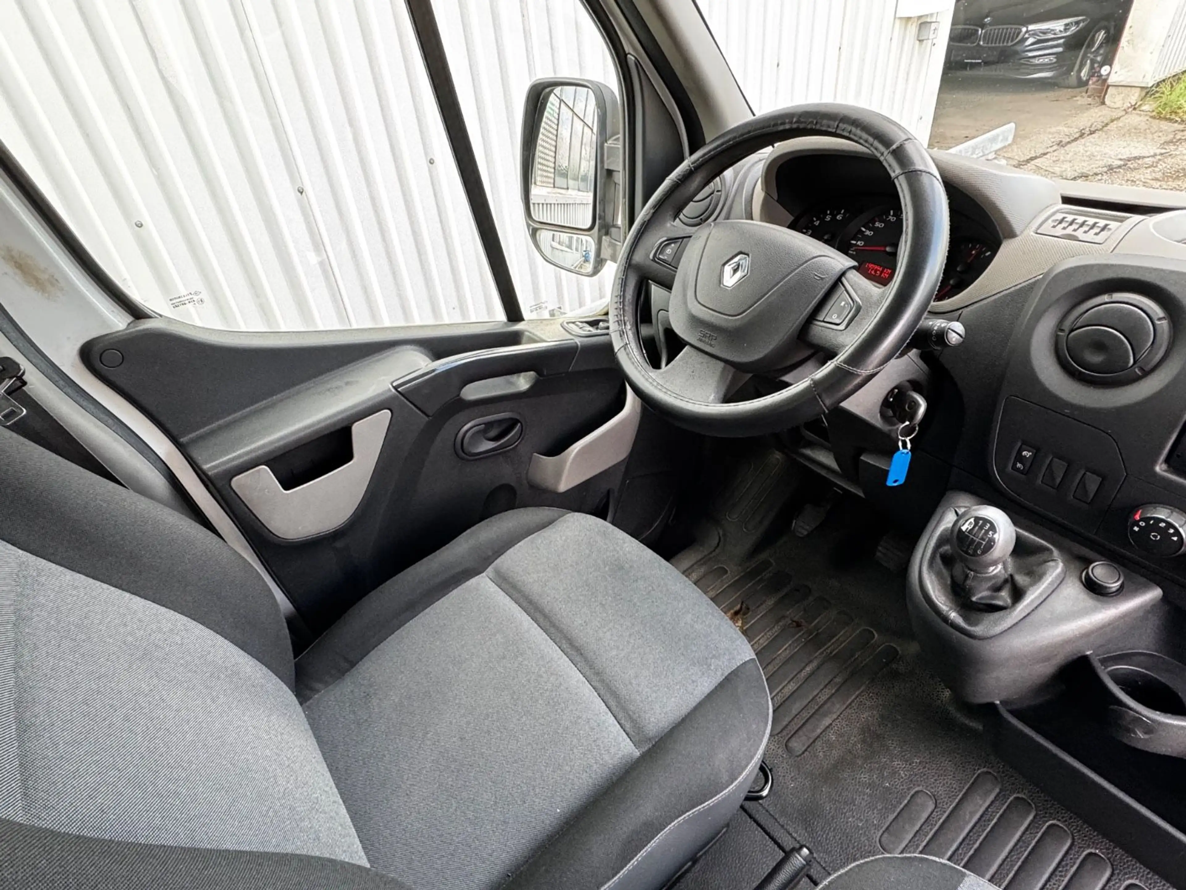 Renault Master III Kasten L1H1  Bott Regale AHK Klima — photo 23