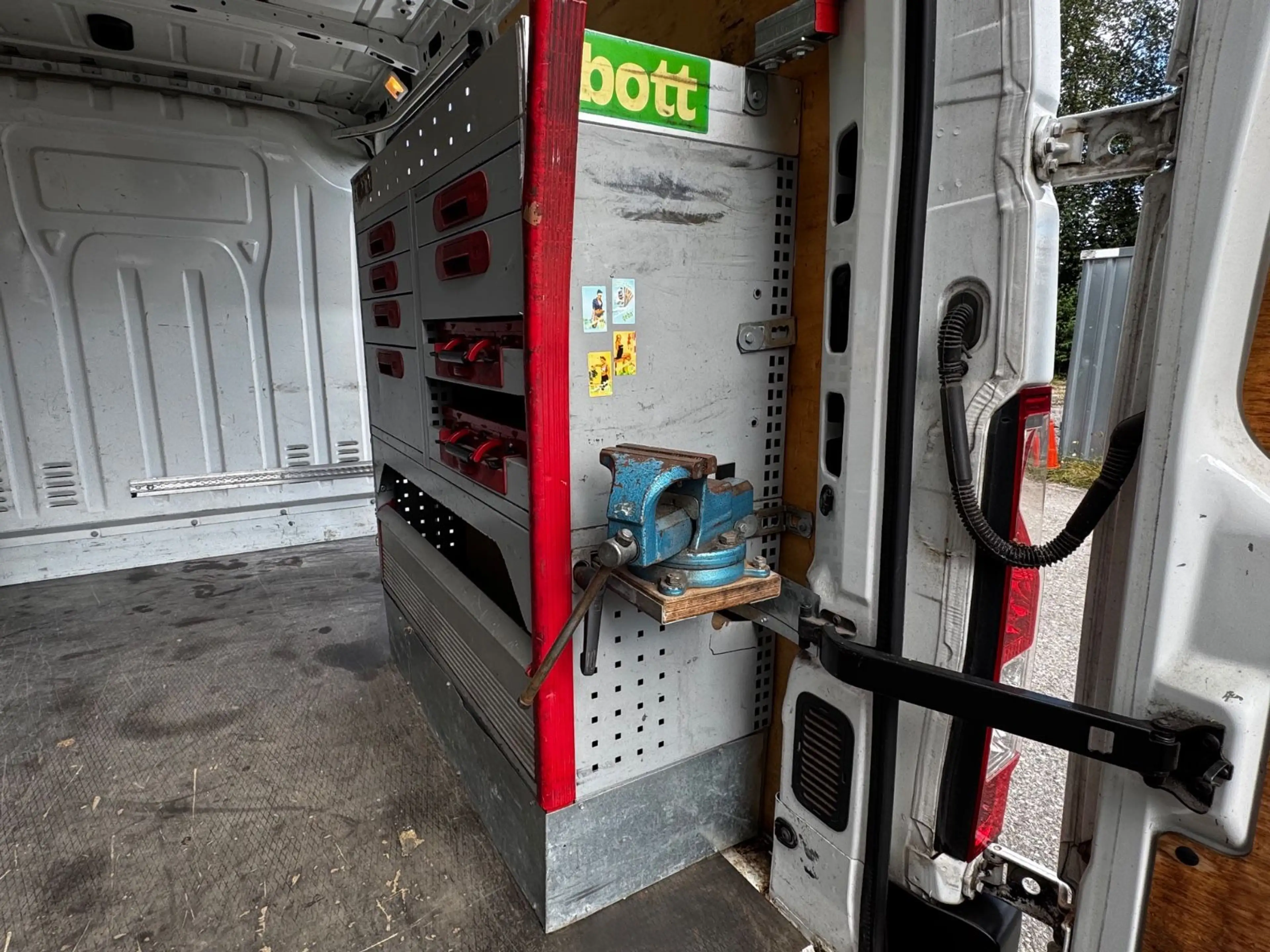 Renault Master III Kasten L1H1  Bott Regale AHK Klima — photo 18