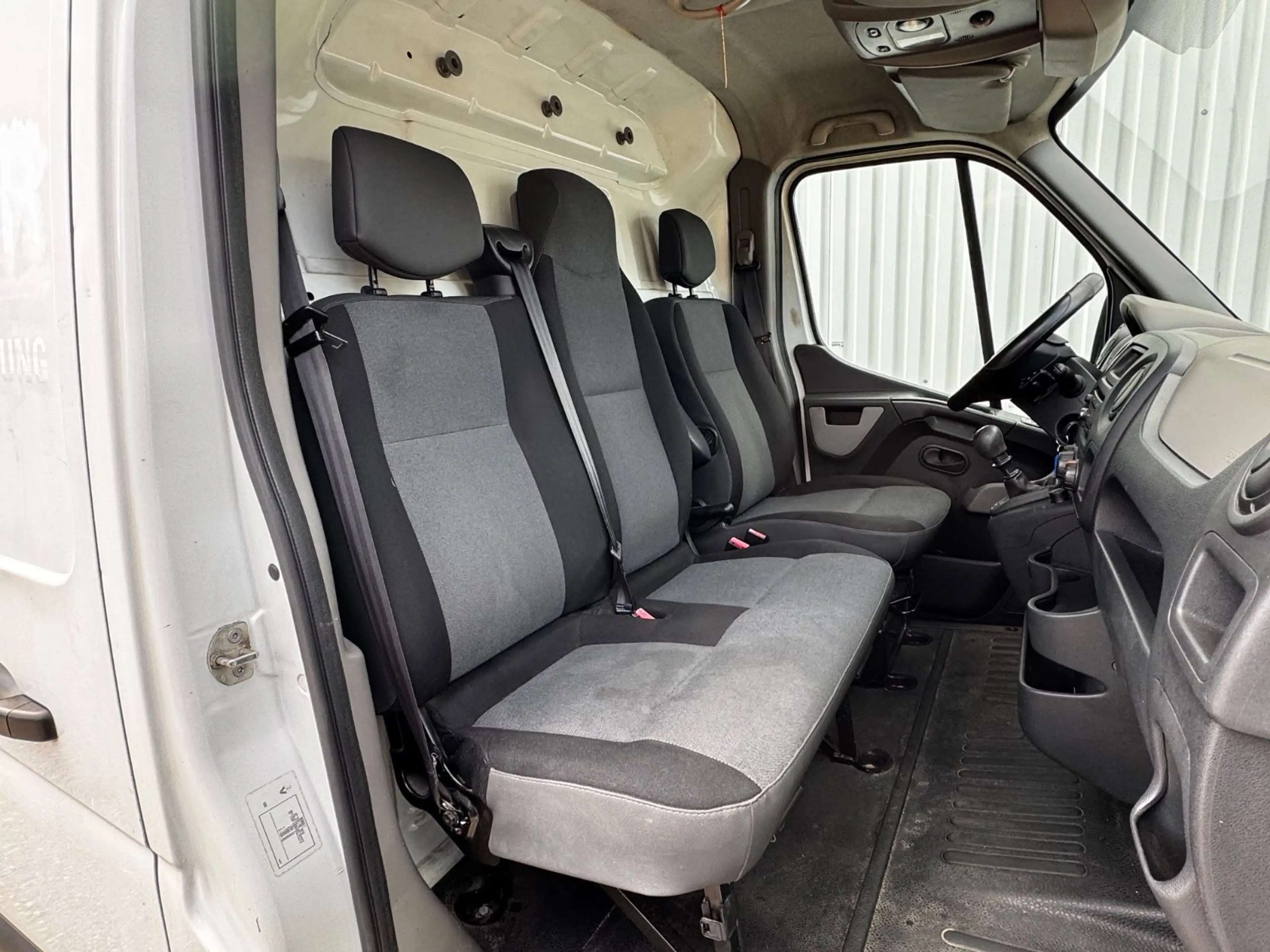 Renault Master III Kasten L1H1  Bott Regale AHK Klima — photo 21