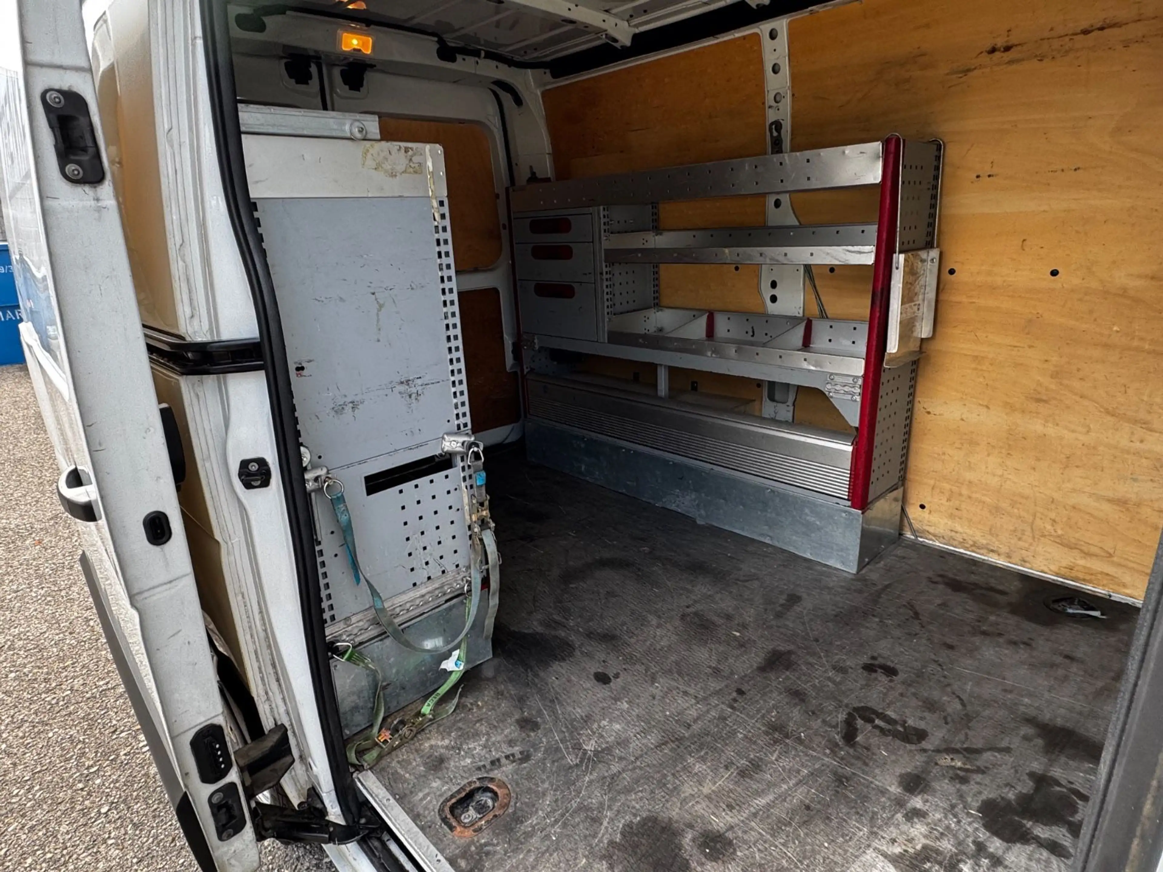 Renault Master III Kasten L1H1  Bott Regale AHK Klima — photo 16