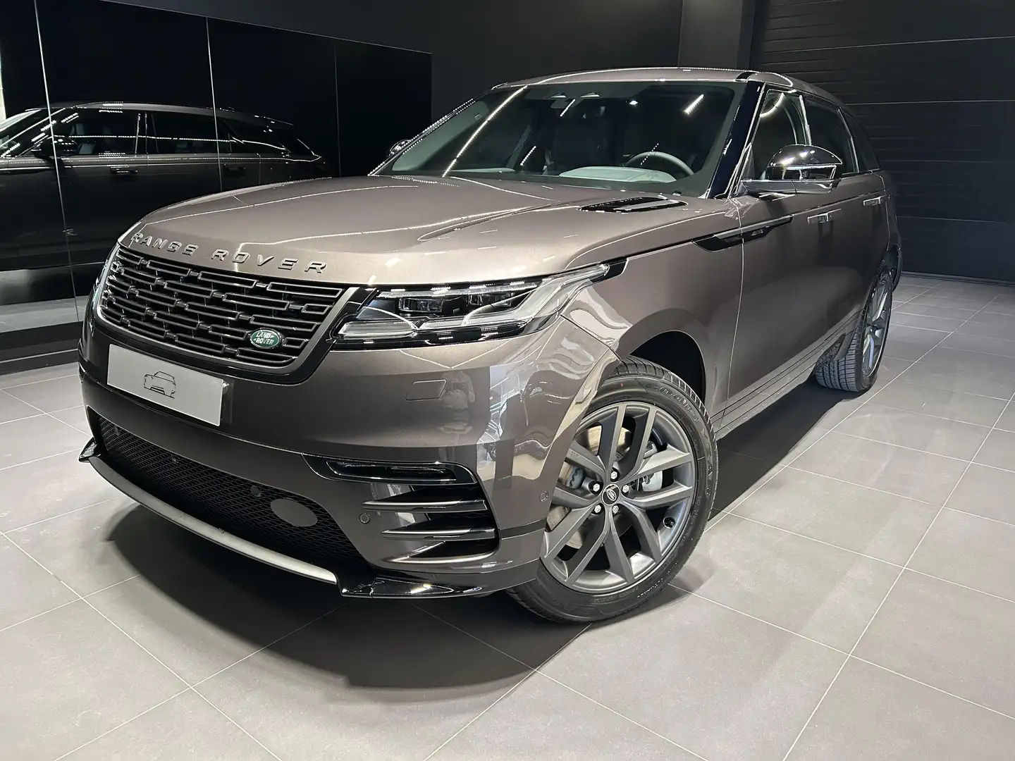 Land Rover Range Rover Velar P400e Dynamic SE / Besch. 10/2 Braun - 1