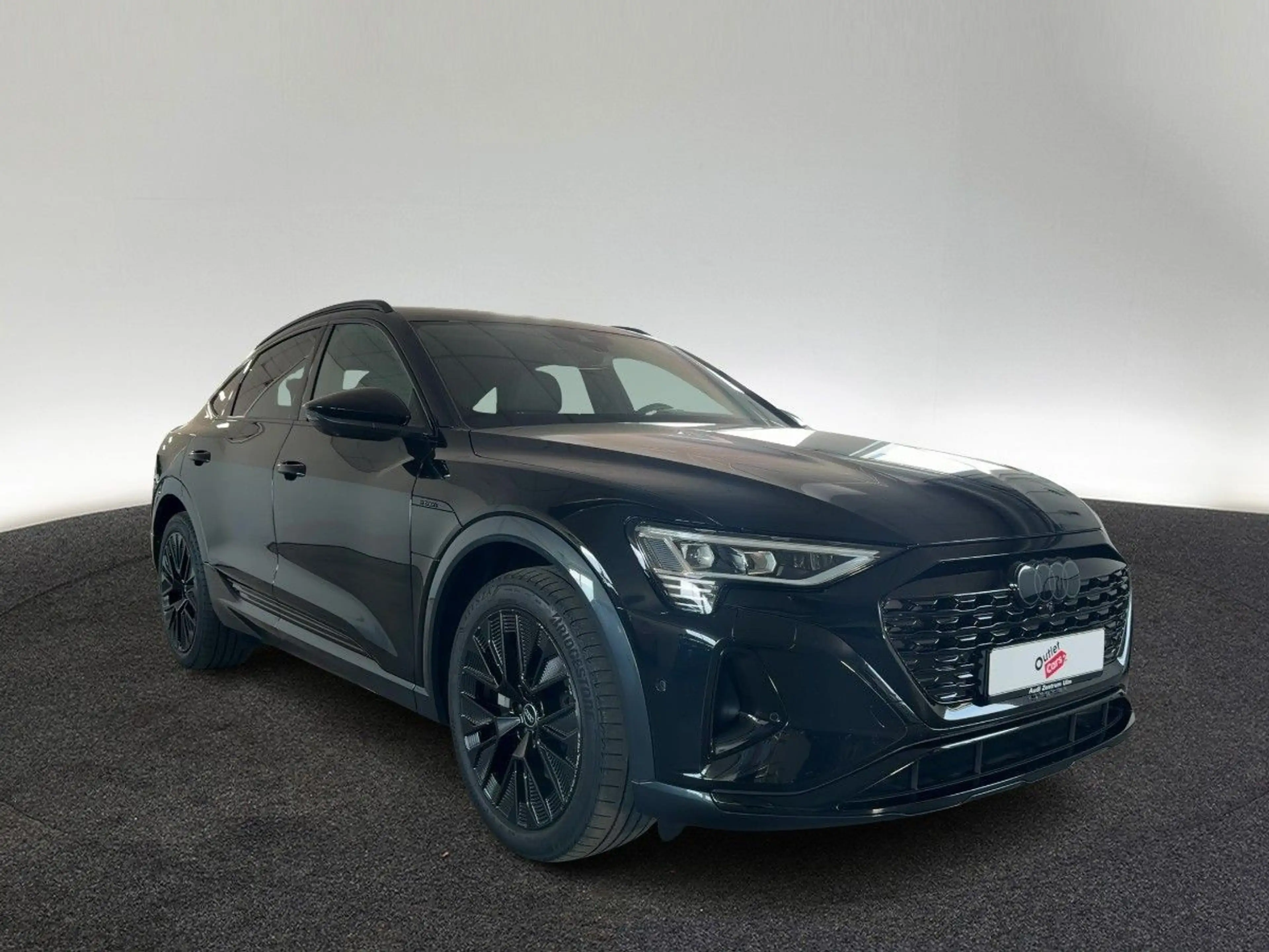 Audi Q8 e-tron Q8 e-tron Sportback 50 qu advanced PANO LUFT 21" — photo 6