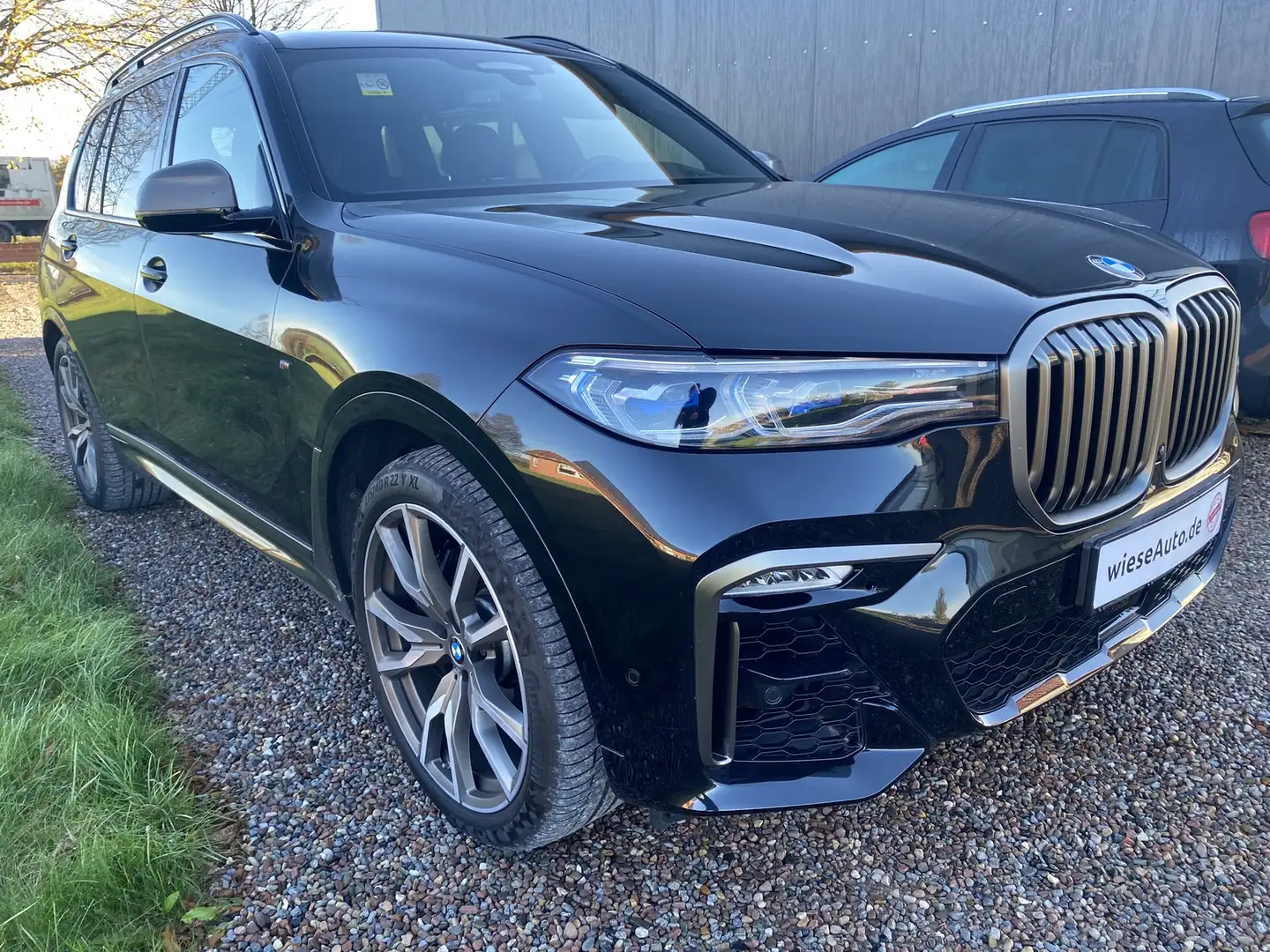 BMW X7 M Zwart - 1