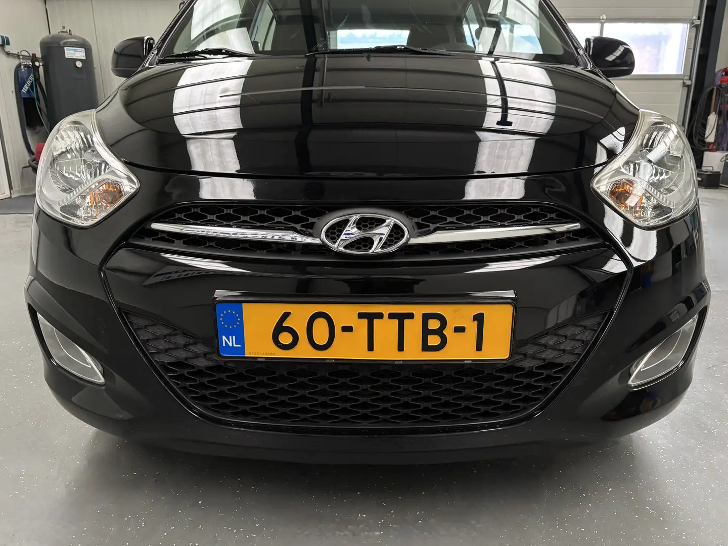 Hyundai i10 1.2 Plus 1e eigenaar!!! | AUX aansluiting | Airco Schwarz - 2