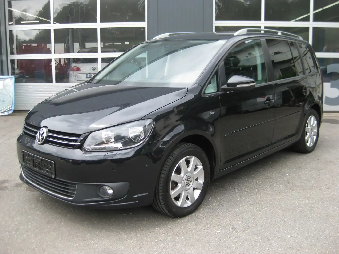 Volkswagen Touran 1.2 TSI Life Noir - 1