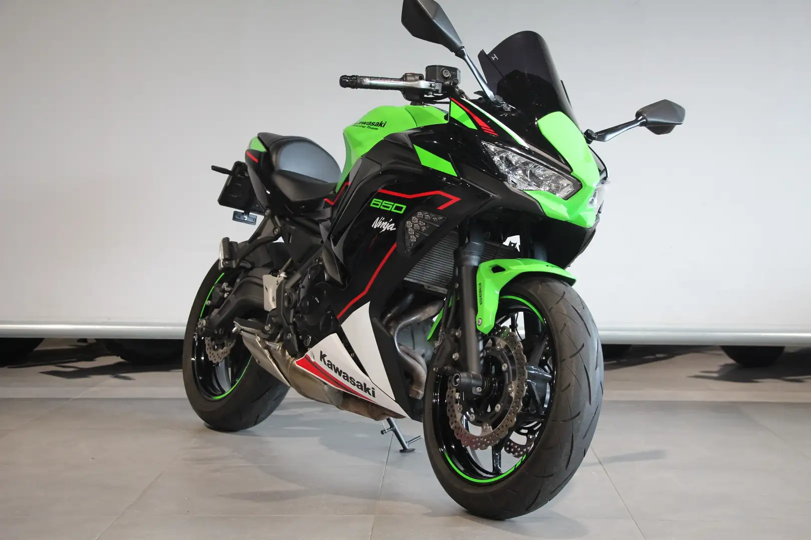 Kawasaki Ninja 650 Negro - 2