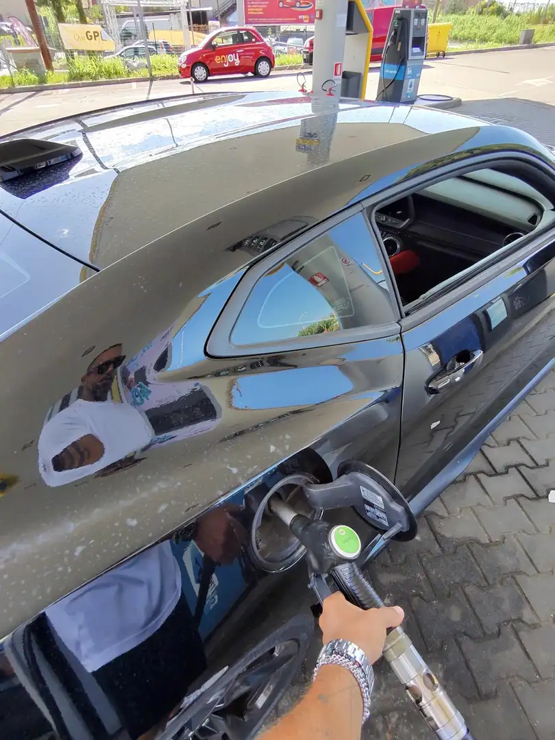 Chevrolet Camaro Coupe 6.2 V8 Sport 453cv - 2