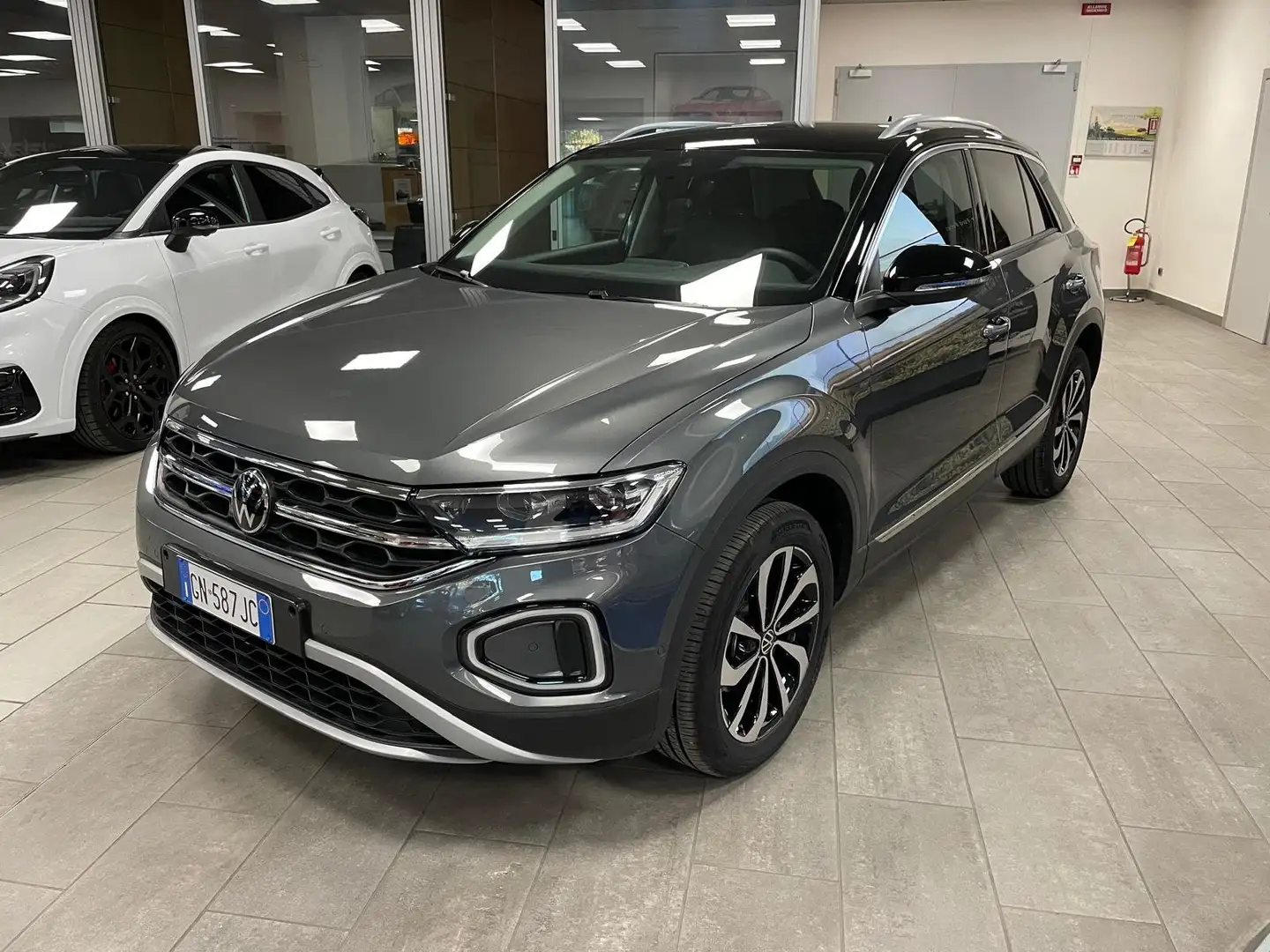 Volkswagen T-Roc 1.0 benzina 110cv.  Style , GARANZIA UFFICIALE VW Grigio - 1