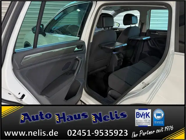 Volkswagen Tiguan view 17