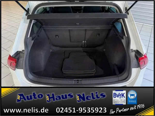 Volkswagen Tiguan view 19