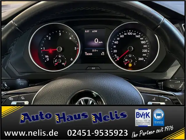 Volkswagen Tiguan view 12