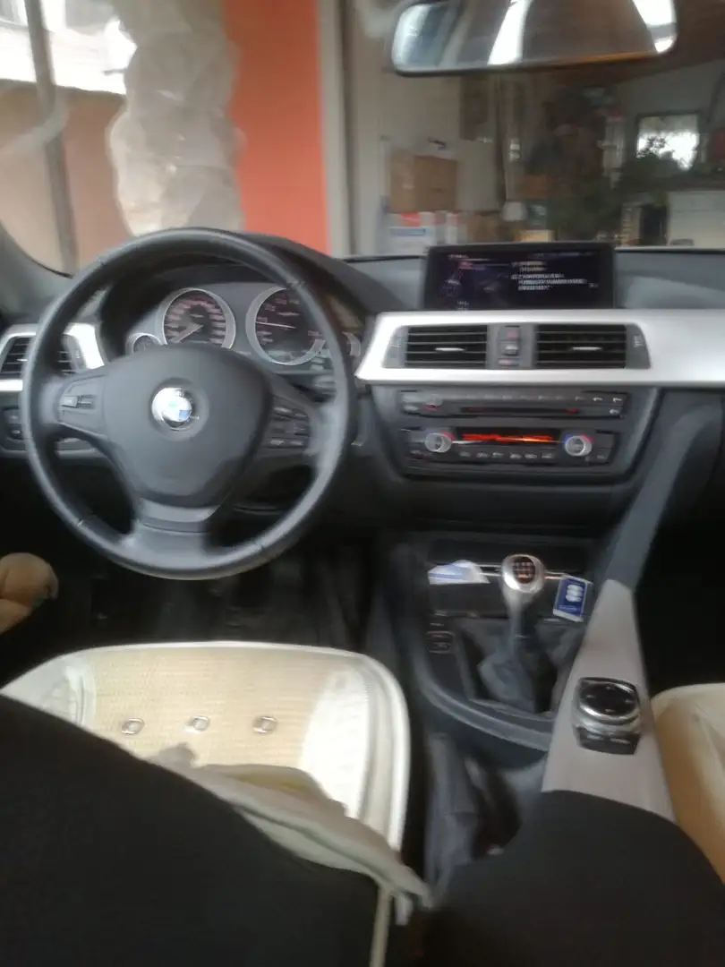 BMW 316 Serie 3 F30 2011 Berlina 316i Modern E6 Grau - 1