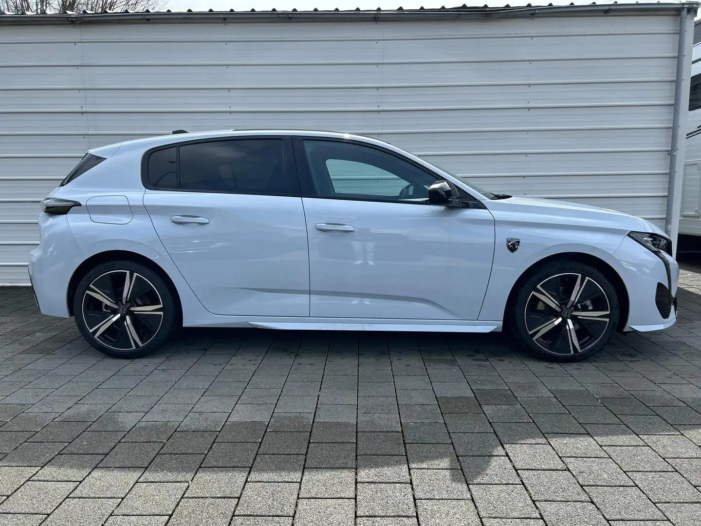 Peugeot 308 Hybrid 145 GT e-DCS6 *AHK*Pano*360*TOP ANGEBOT ... Weiß - 2