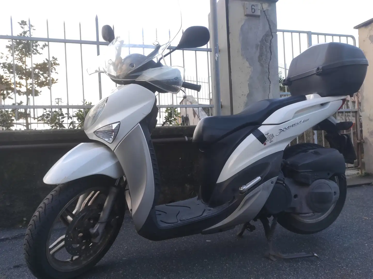 Yamaha Xenter 125 Bianco - 1