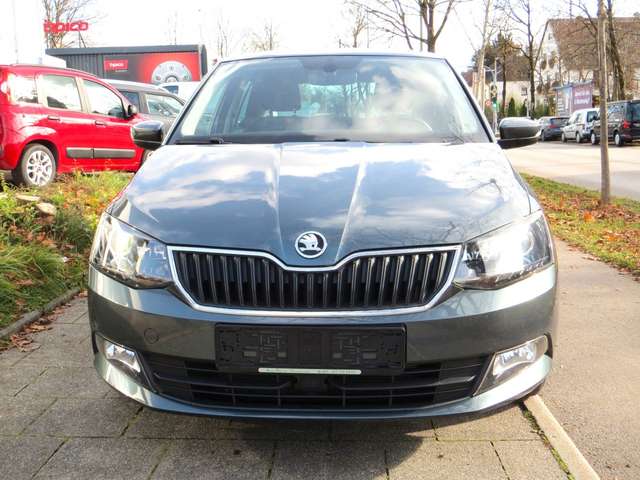 Skoda Fabia Style*SHZ*TMP*PDC*Front Assist*