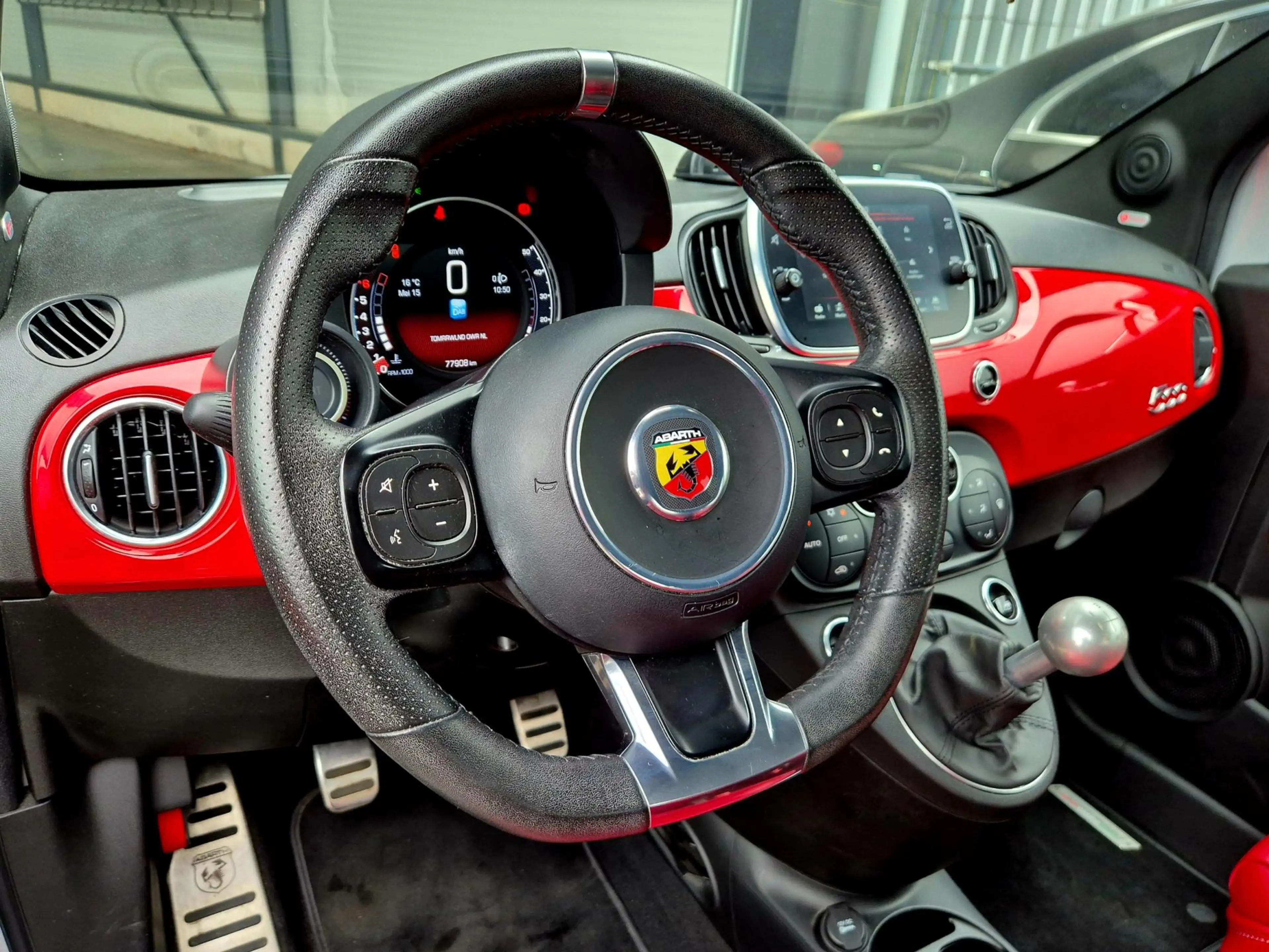 Abarth 500C 1.4 T-Jet Abarth 165PK 595 Turismo 70th Anniversar — photo 23