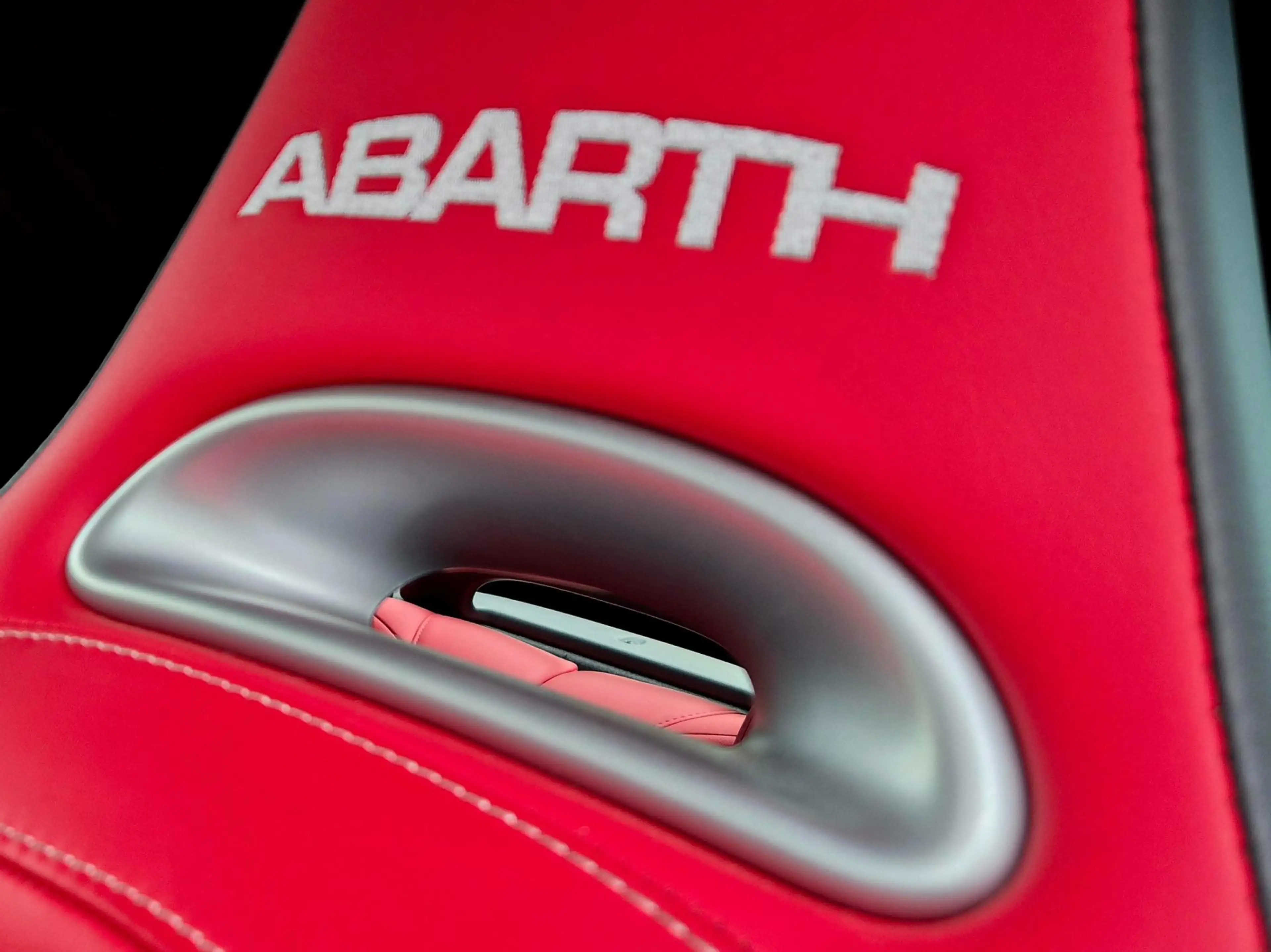 Abarth 500C 1.4 T-Jet Abarth 165PK 595 Turismo 70th Anniversar — photo 40