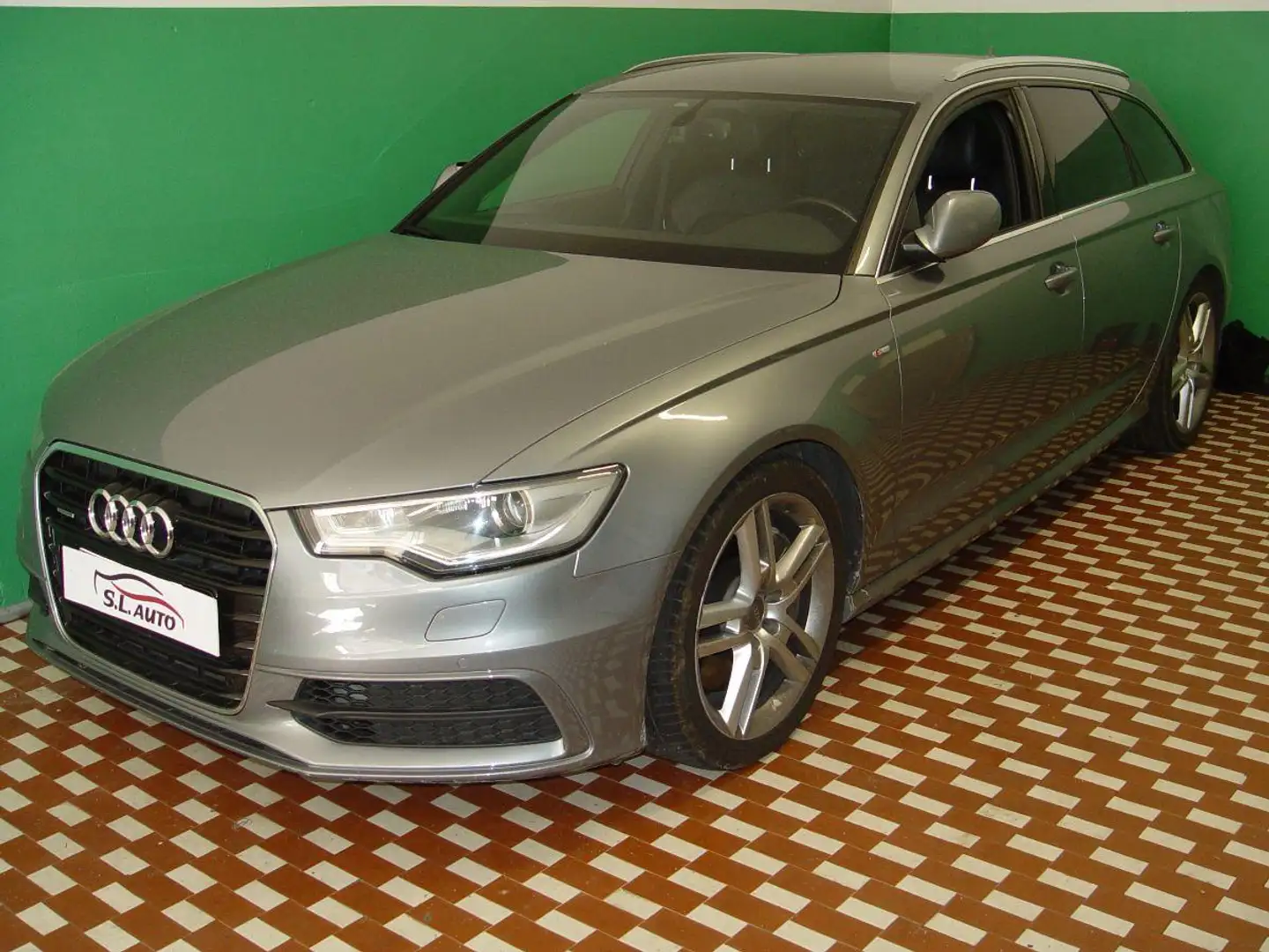 Audi A6 3.0 TDI 313CV quattro tiptronic Advanced Grau - 1