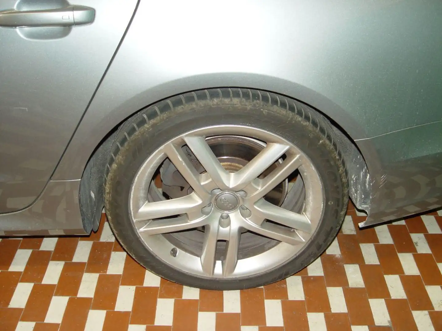 Audi A6 3.0 TDI 313CV quattro tiptronic Advanced Grau - 2