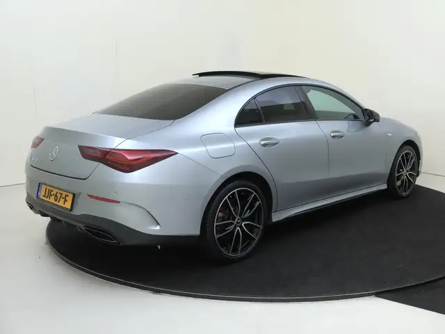 Mercedes-Benz Cla view 4