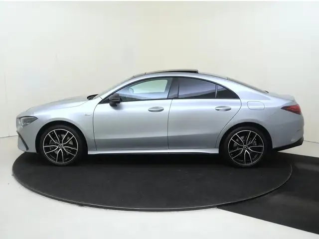 Mercedes-Benz Cla view 8