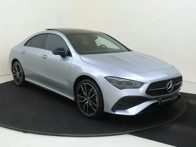 Mercedes-Benz Cla view 2