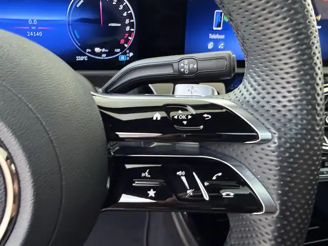 Mercedes-Benz Cla view 13