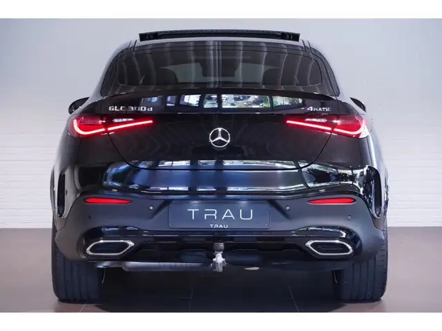 Mercedes-Benz GLC view 5