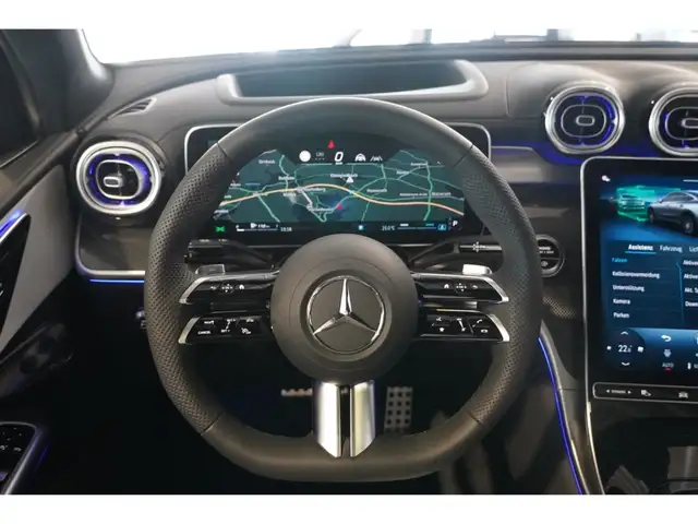 Mercedes-Benz GLC view 14
