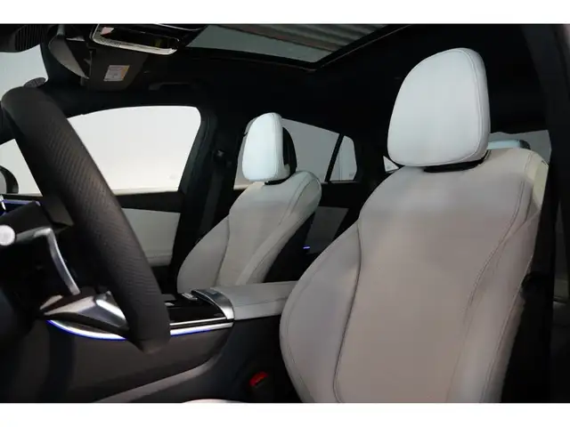 Mercedes-Benz GLC view 10
