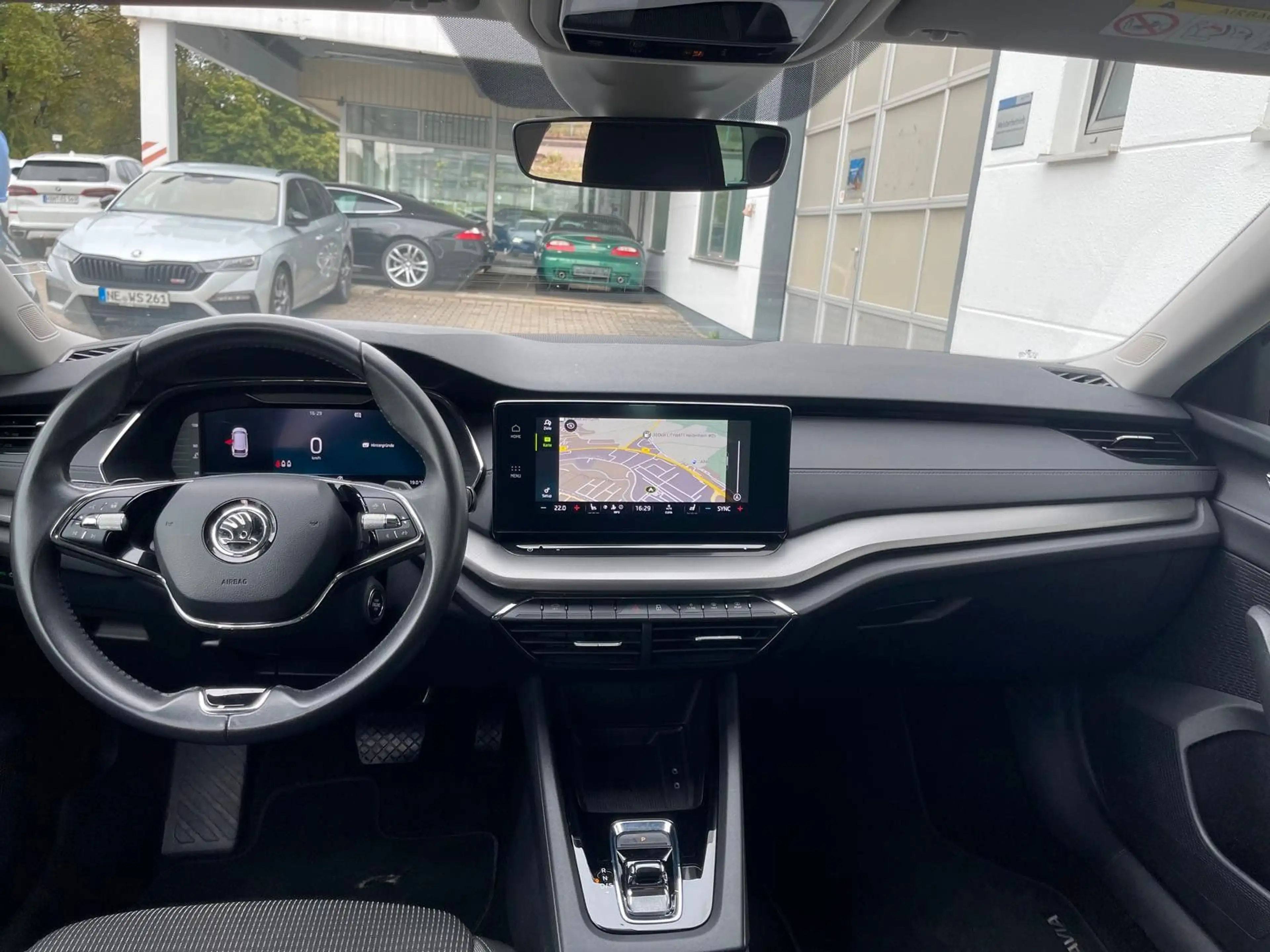 Skoda Octavia 2,0TDI Ambition 1Hd/MWST/DSG/4xSHZ/NAVI — photo 6