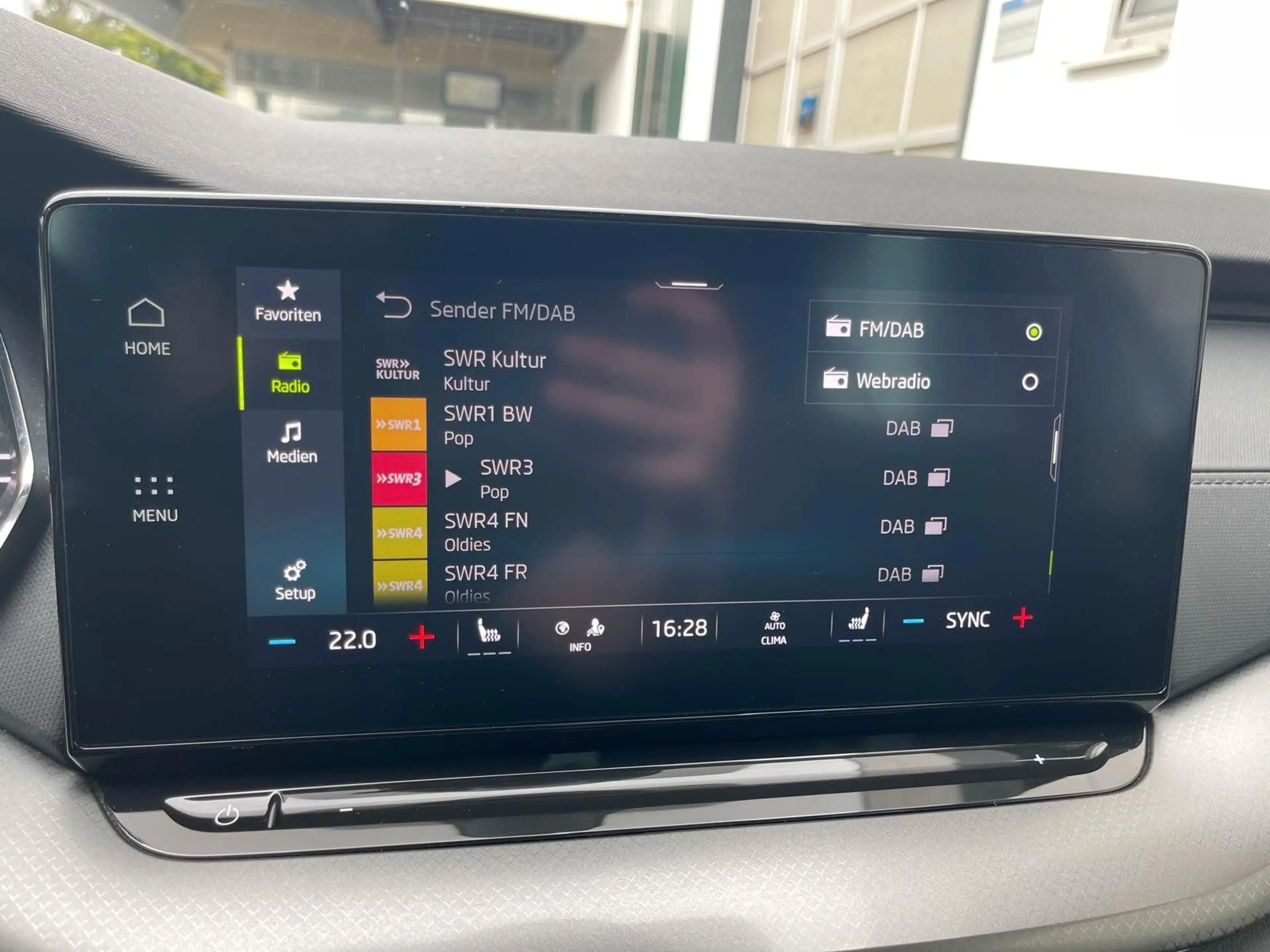 Skoda Octavia 2,0TDI Ambition 1Hd/MWST/DSG/4xSHZ/NAVI — photo 15