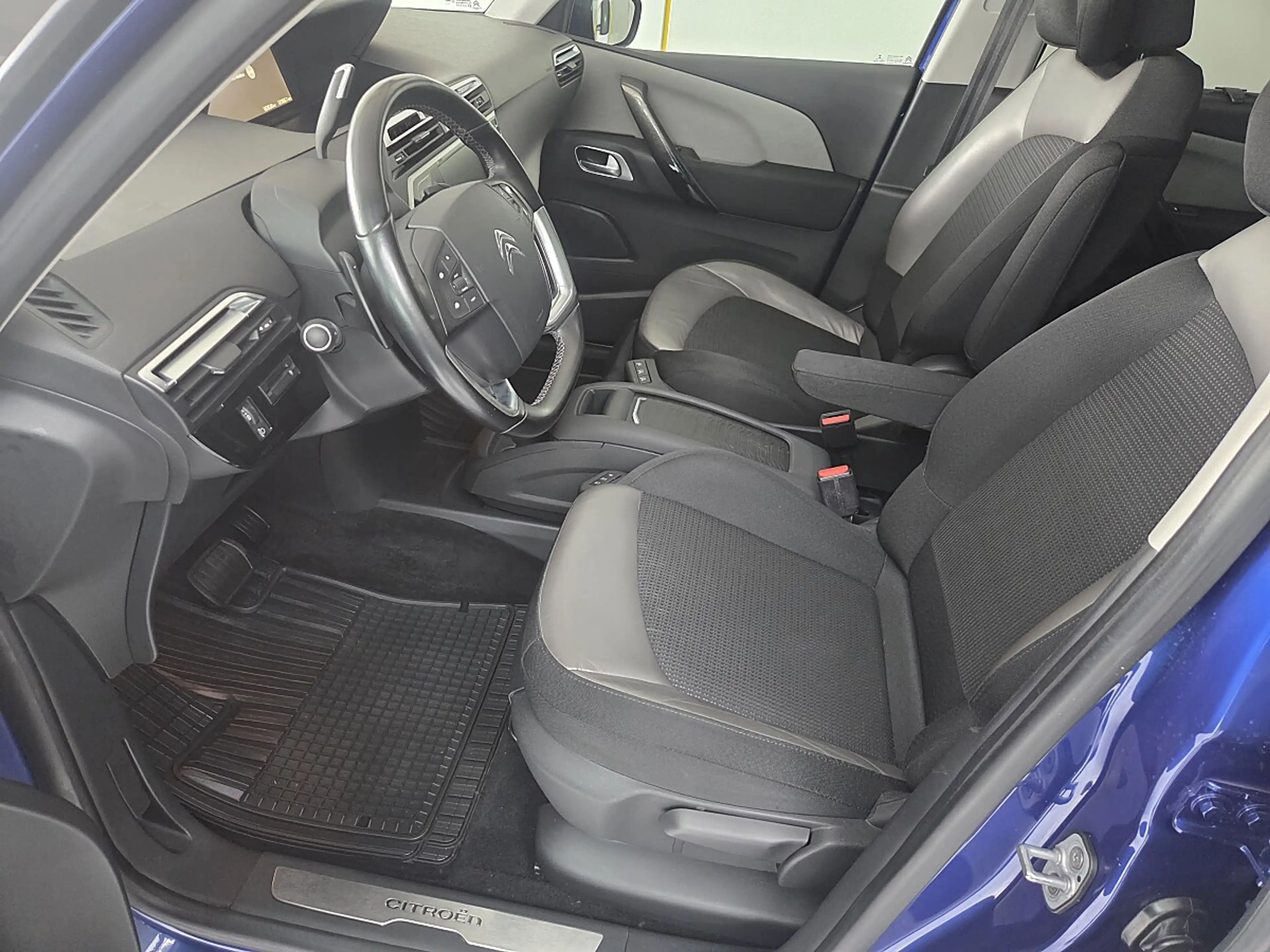 Citroen Grand C4 Picasso BlueHDi 150 S&S EAT 6 Shine — photo 7