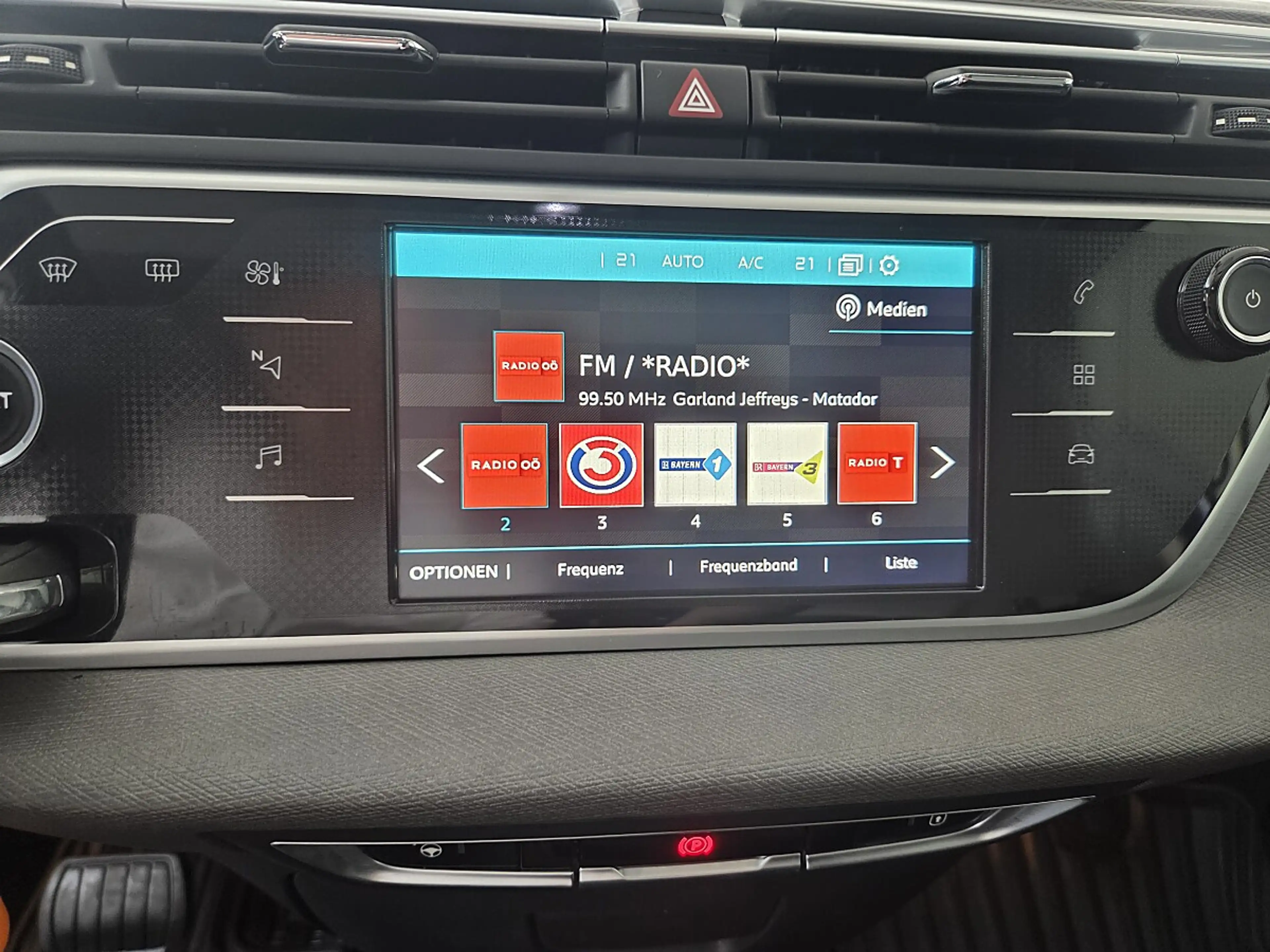 Citroen Grand C4 Picasso BlueHDi 150 S&S EAT 6 Shine — photo 15