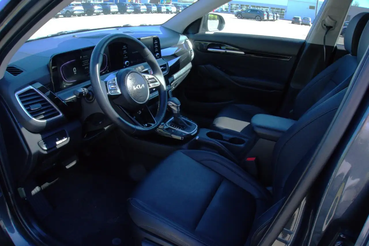 Kia Seltos снимка Kia Seltos
