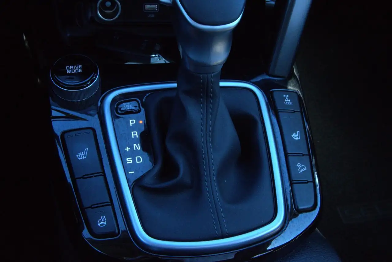 Kia Seltos снимка Kia Seltos