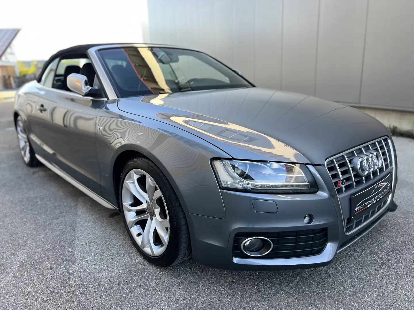 Audi S5 3.0 V6 TFSI Cabrio,*Carbon*Harman Kardon*TOP Grau - 2