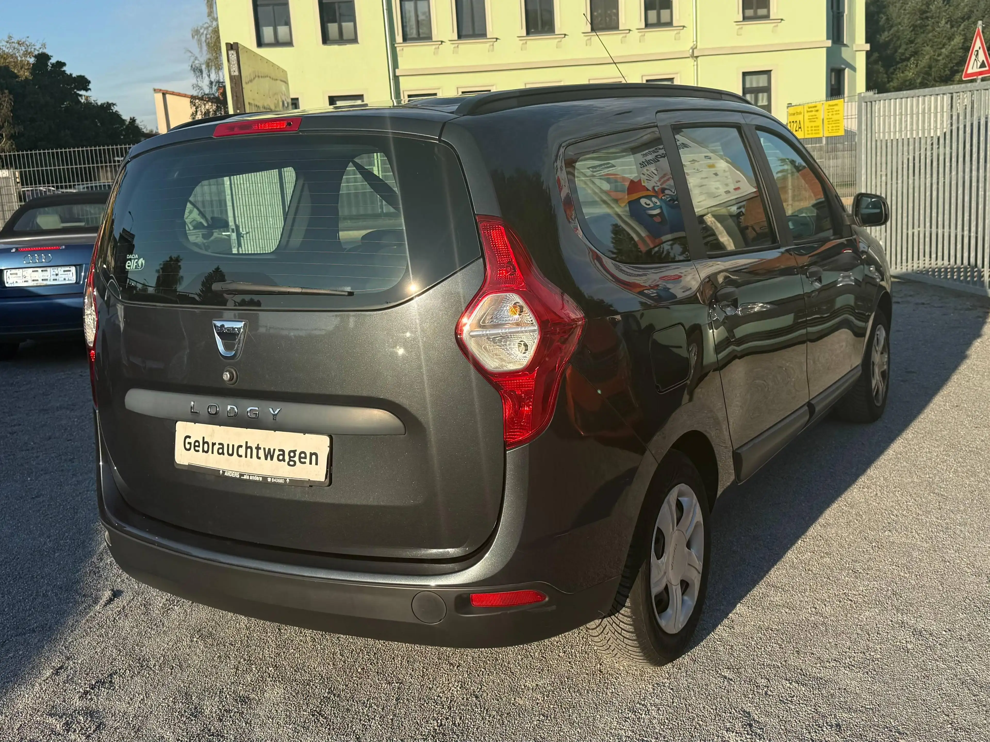 Dacia Lodgy Ambiance ERSTE HAND 56000 KM 7 SITZER KLIMA TÜV 03/28 — photo 10