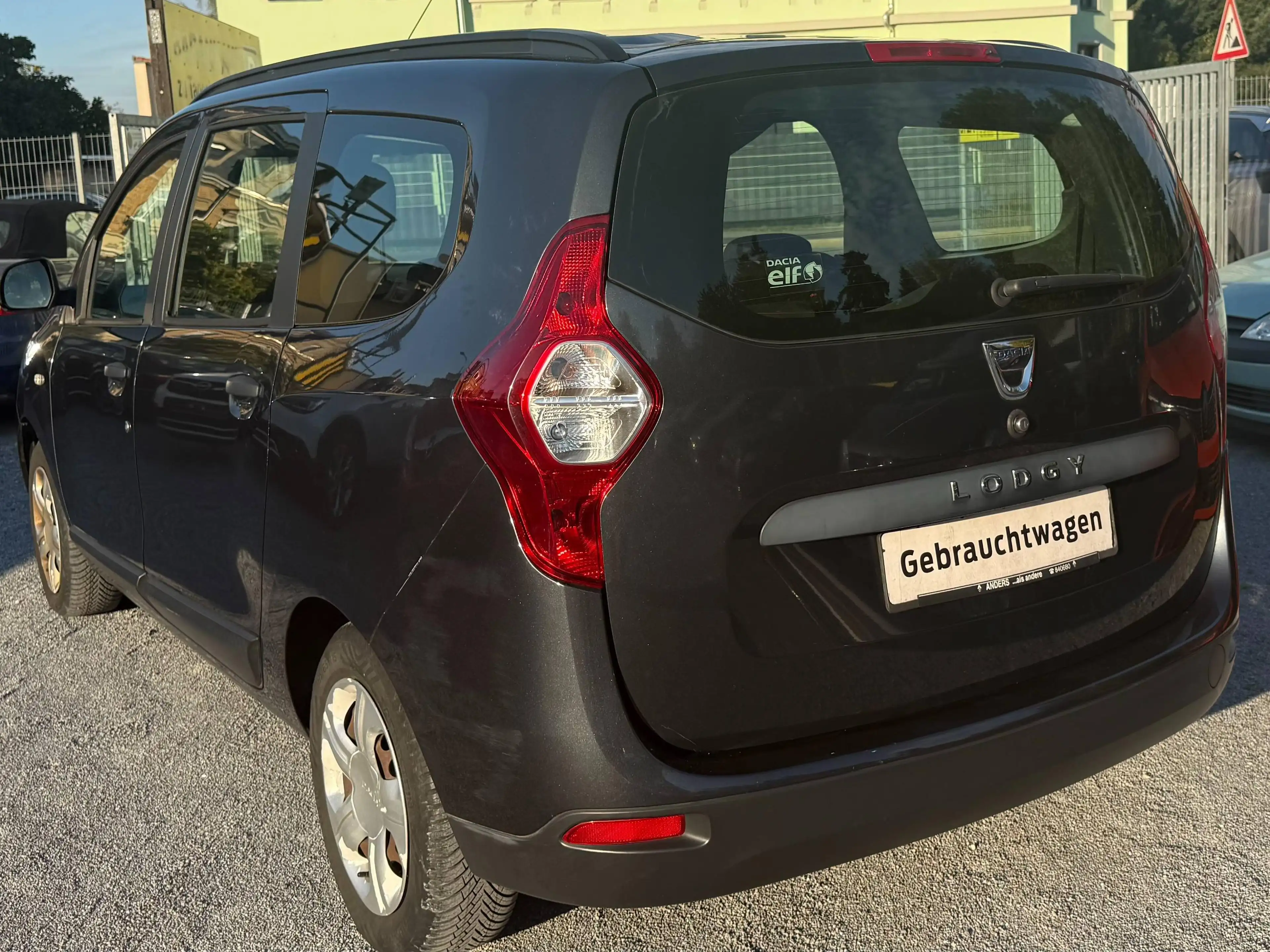 Dacia Lodgy Ambiance ERSTE HAND 56000 KM 7 SITZER KLIMA TÜV 03/28 — photo 11